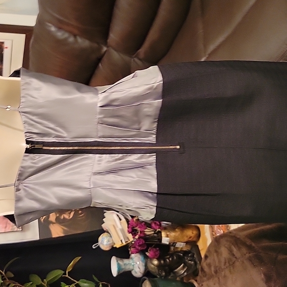 BCBGMaxAzria Dress 4 Silver Satin Corsage Black Jersey Skirt - Picture 9 of 10